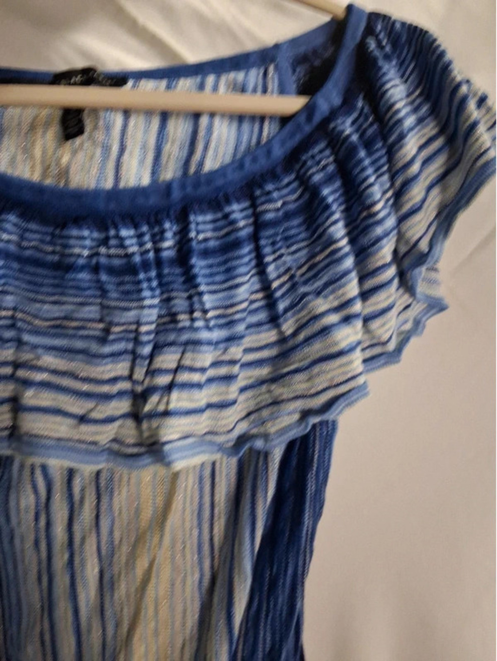 White House Black Market Women’s small Blue Off Shoulder Top Blouse o2